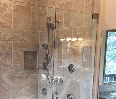 custom shower glass enclosure showing the glass door installed by Bennett Glass and Mirror in Prescott, AZ